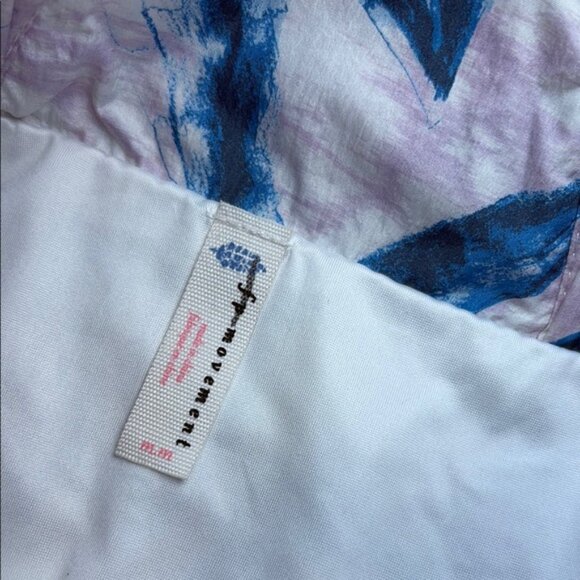 Free People The Way Home Floral Blue and White Womens Shorts size M - Picture 4 of 6